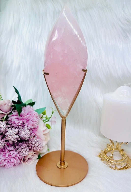 ⚜️ SALE ⚜️ Classy & Absolutely Fabulous Large 28cm Rose Quartz Perfectly Carved Flame with Rainbows On Gold Stand 964grams ~ A Truly Stunning Piece