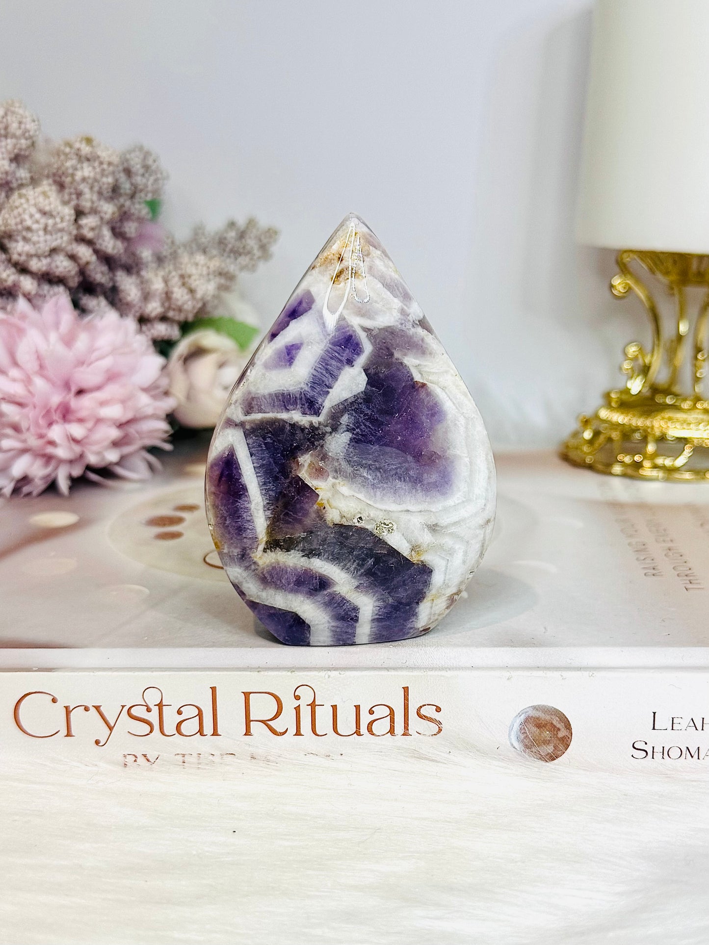 Chevron | Dream Amethyst Flame | Freeform 7.5cm