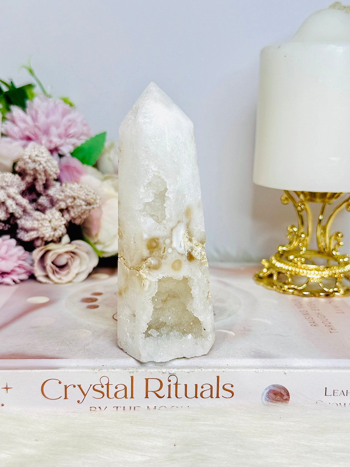 White Druzy Quartz Tower 11cm