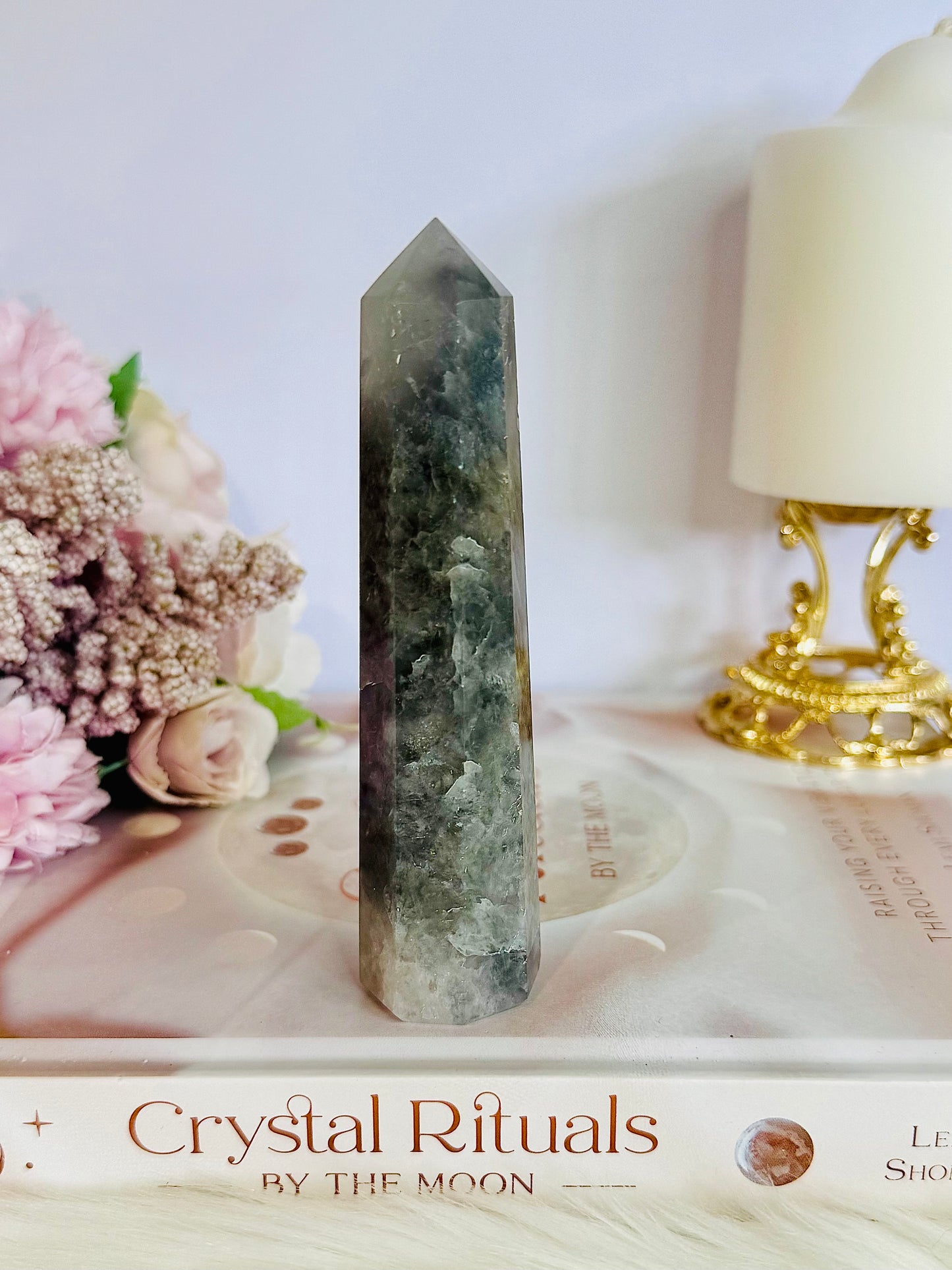 Tall 12cm Cloud | Grey Quartz Tower