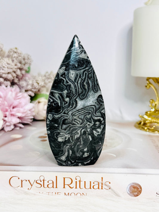 Black Panda Calcite Flame 10cm