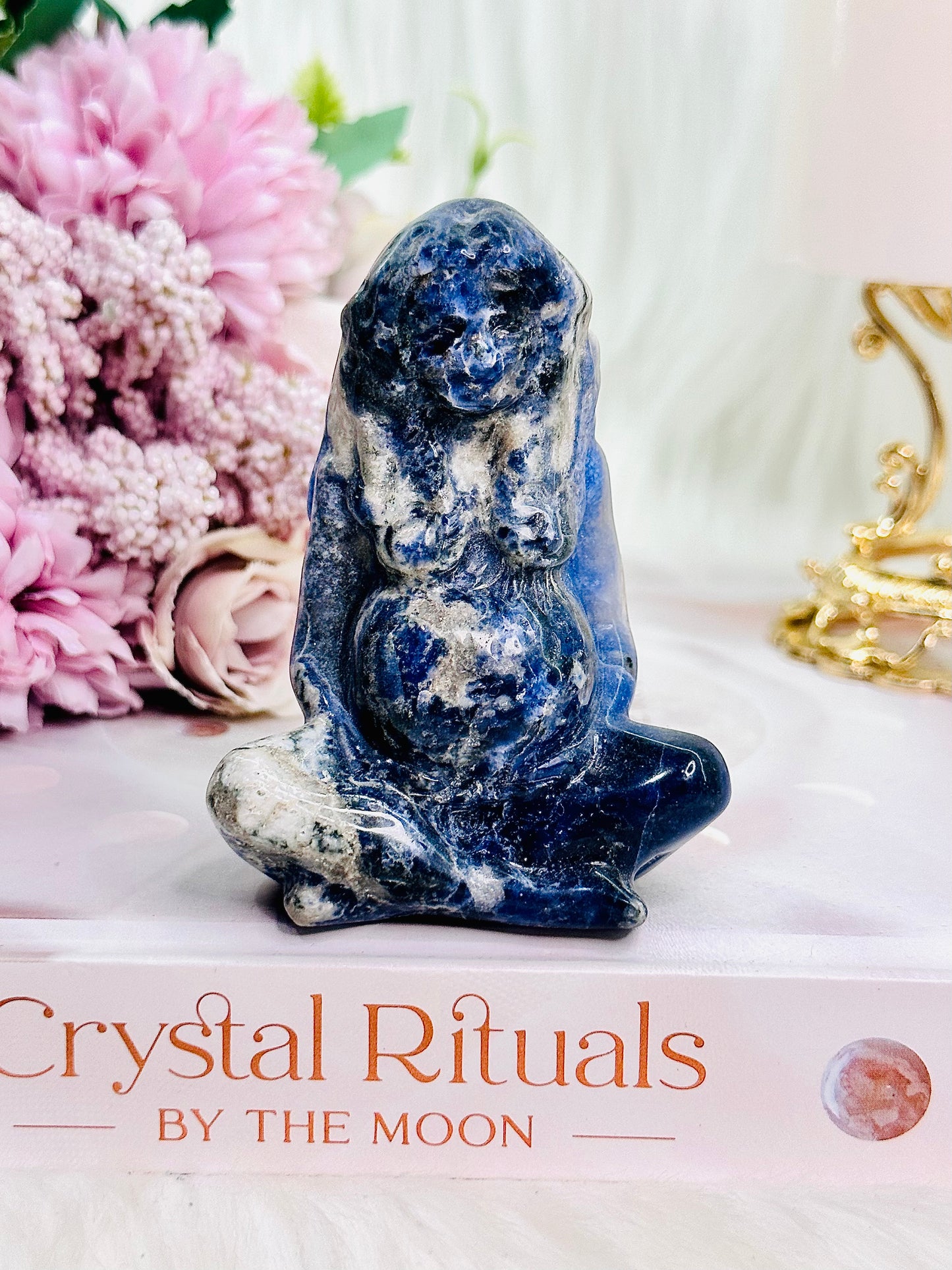Order & Calmness To The Mind ~ Sodalite Mother Earth Carving