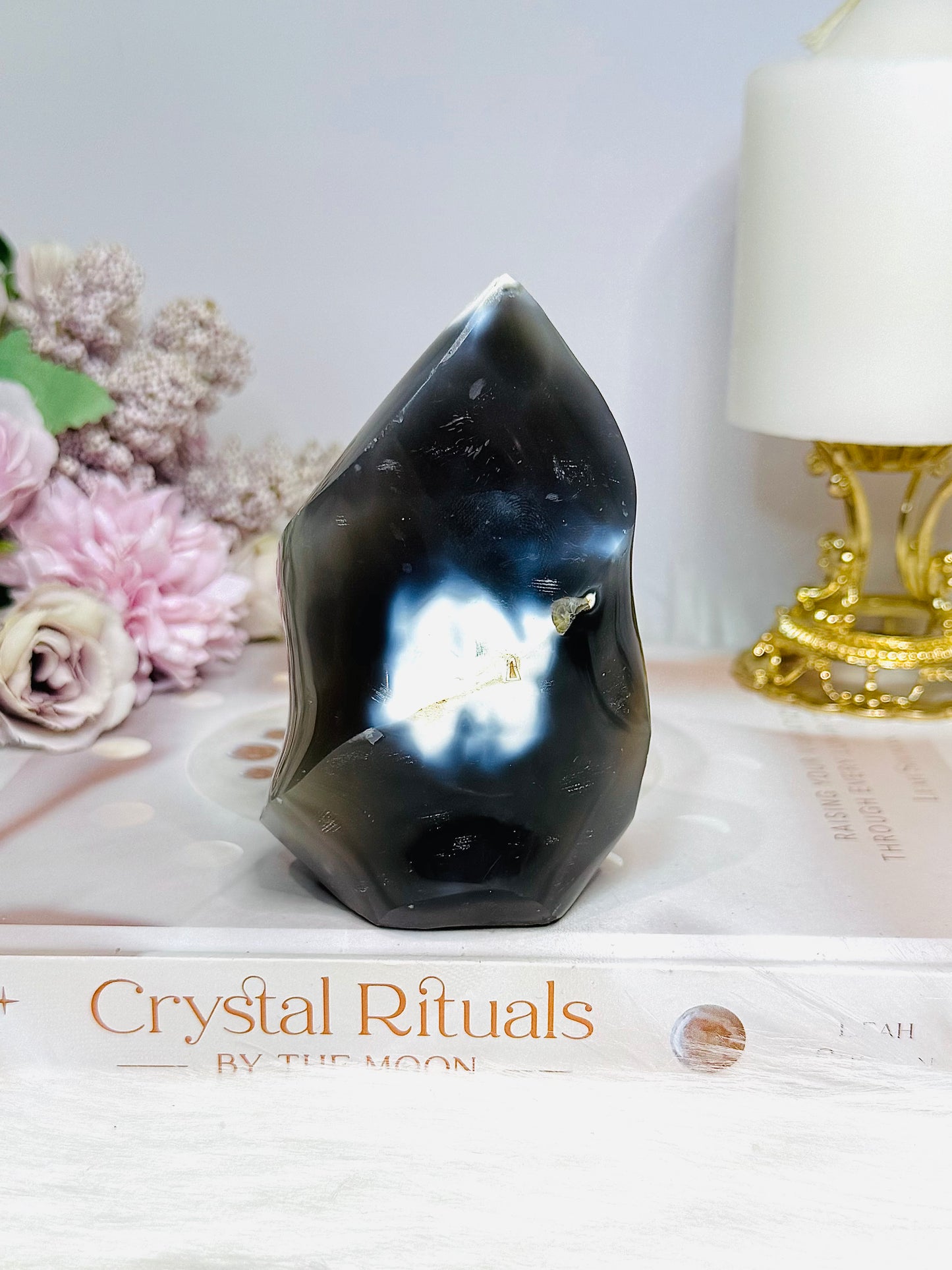 Orca Agate Carved Flame 10cm 375g