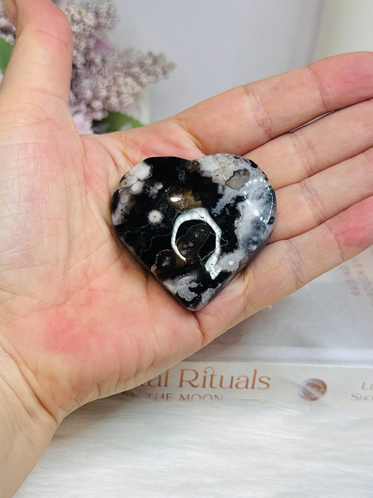Black Flower Agate Heart