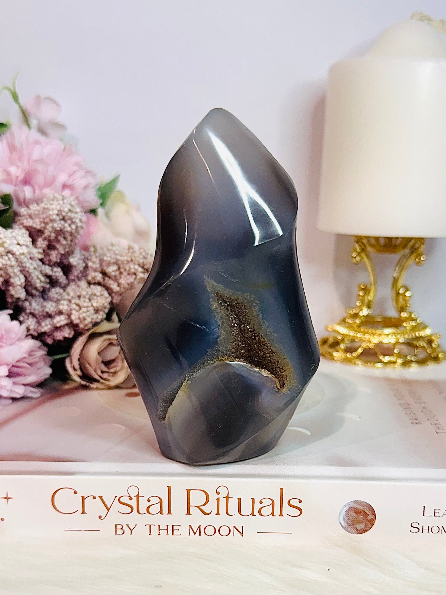 Beautiful Druzy Orca Agate Flame Carving 11cm