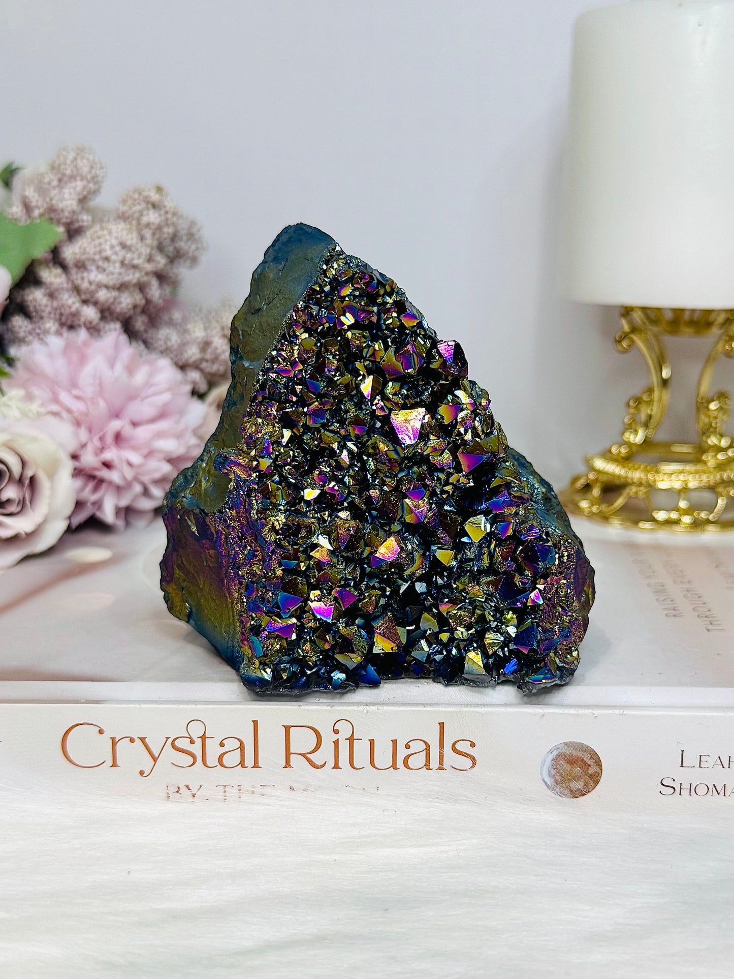 Aura Titanium Quartz Cluster 328g 9cm