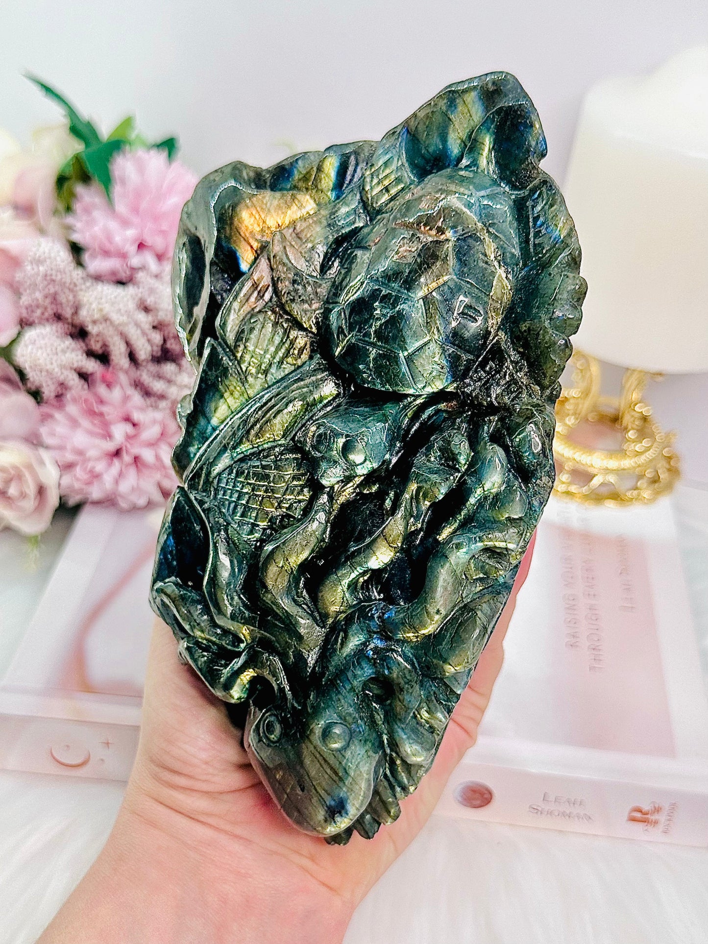 Full of Flash Huge 1.2KG 17cm Tall Labradorite Carved Sea Life With An Octopus & Turtle