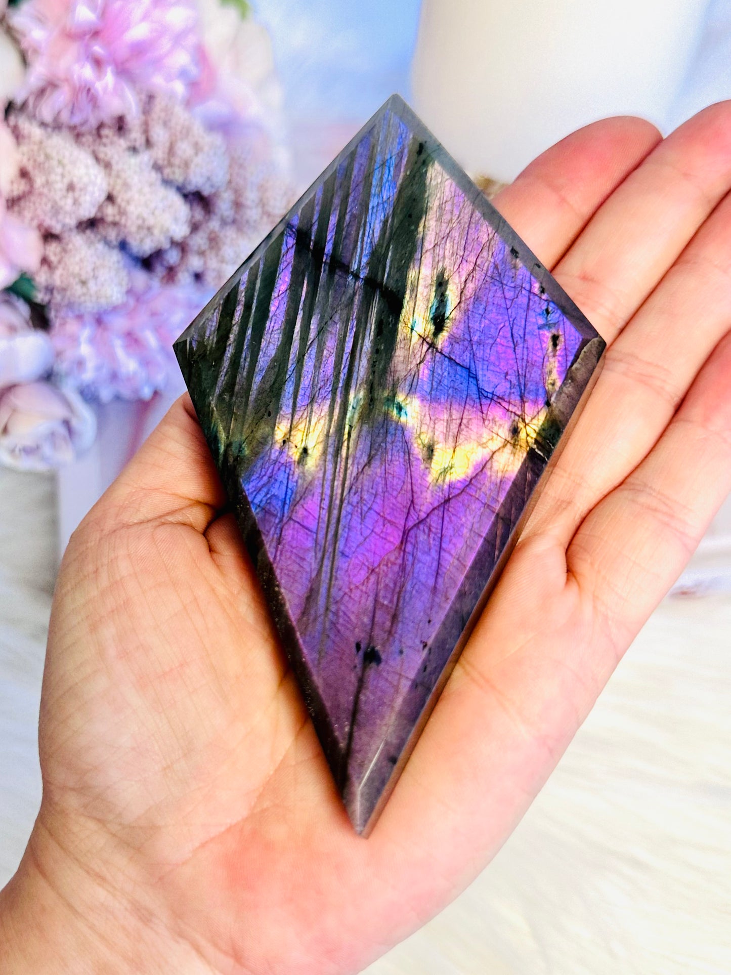 WOW!!!! Absolutely Gorgeous Labradorite Diamond Full of Purple Flash Both Sides On Silver Stand 20cm