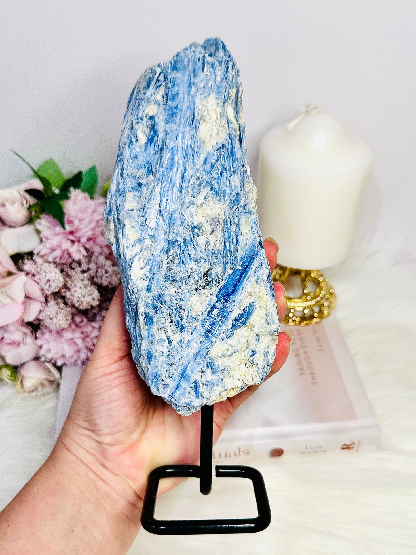 ⚜️ SALE ⚜️ Aligns All Chakras ~ Stunning Large Natural Blue Kyanite Specimen On Stand 22cm 1.13grams