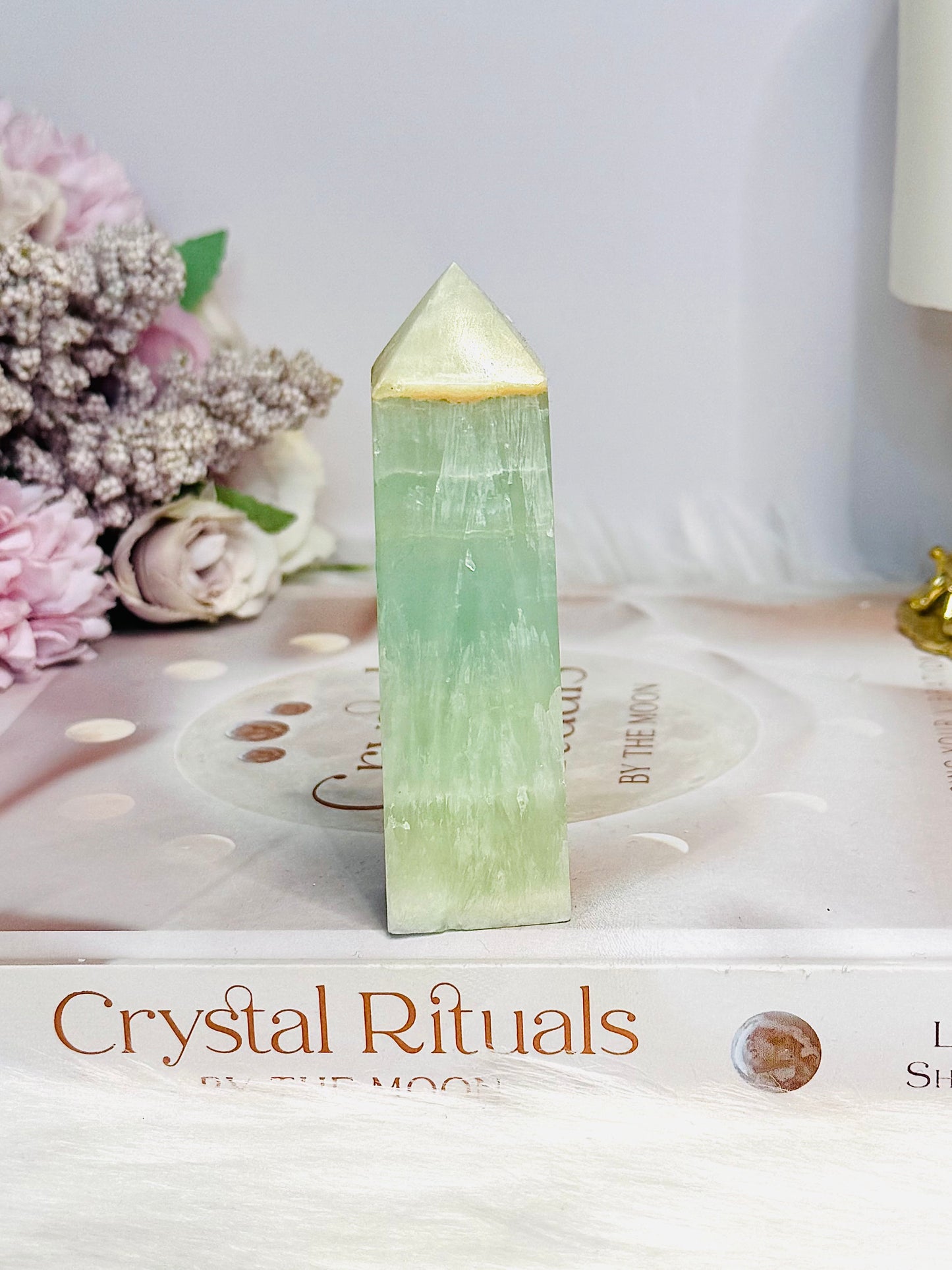 Pistachio Calcite Tower 9cm
