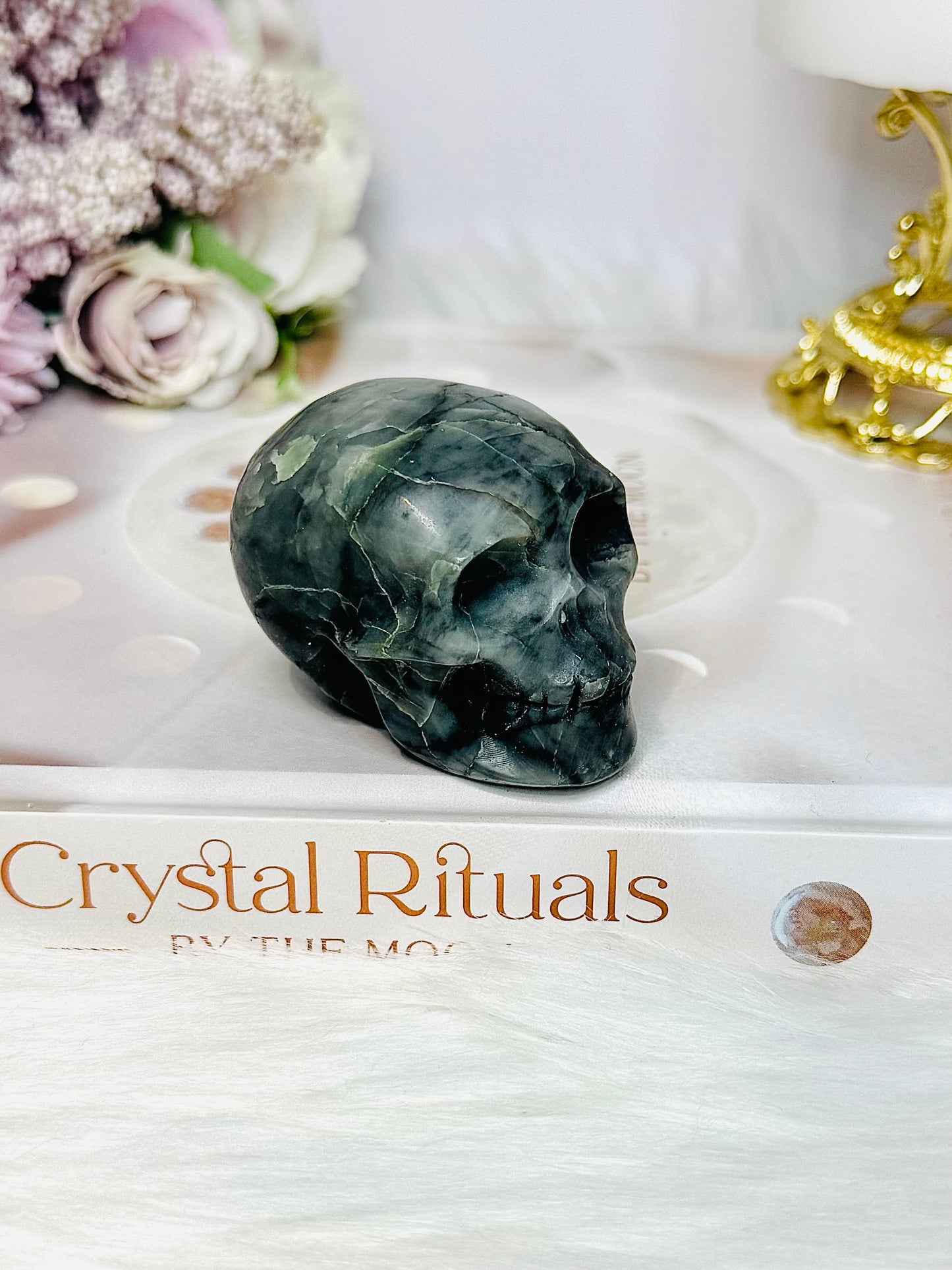 Agate Carved Skull 5.5cm