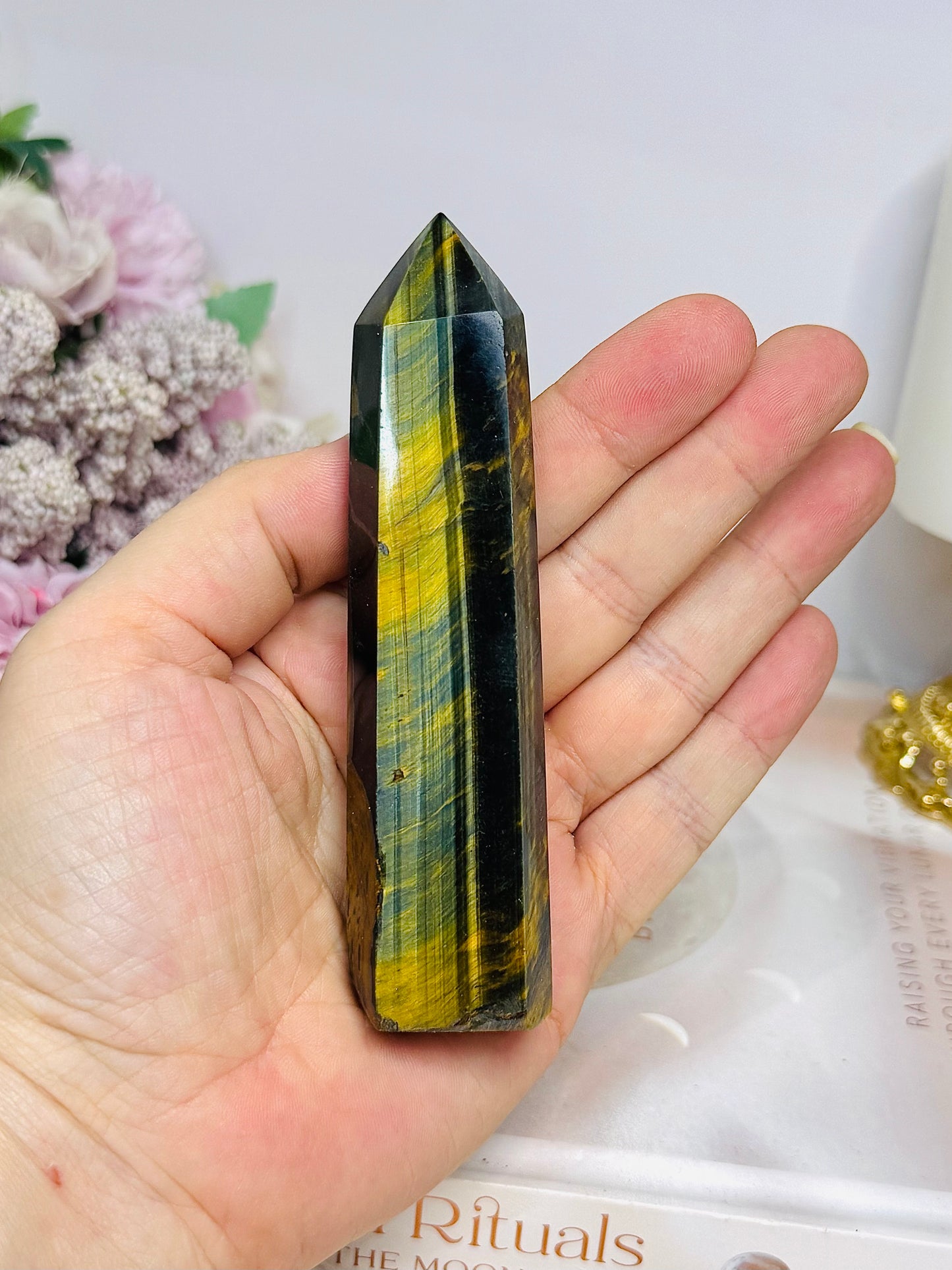 Tigers Eye Tower with Blue & Gold Flash 11cm