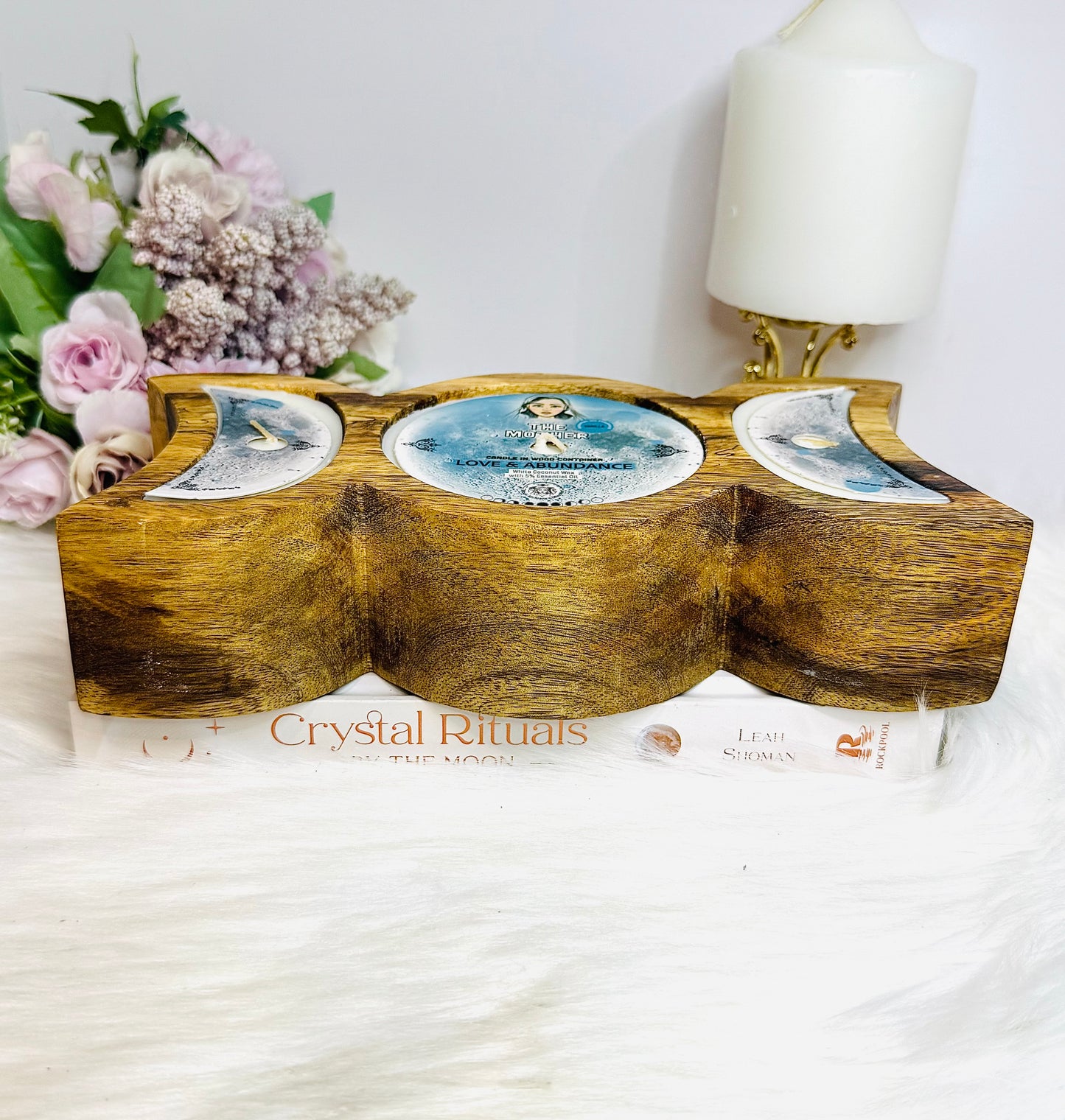 Full Moon ~ Love & Abundance Candle - Vanilla 22cm x 10cm