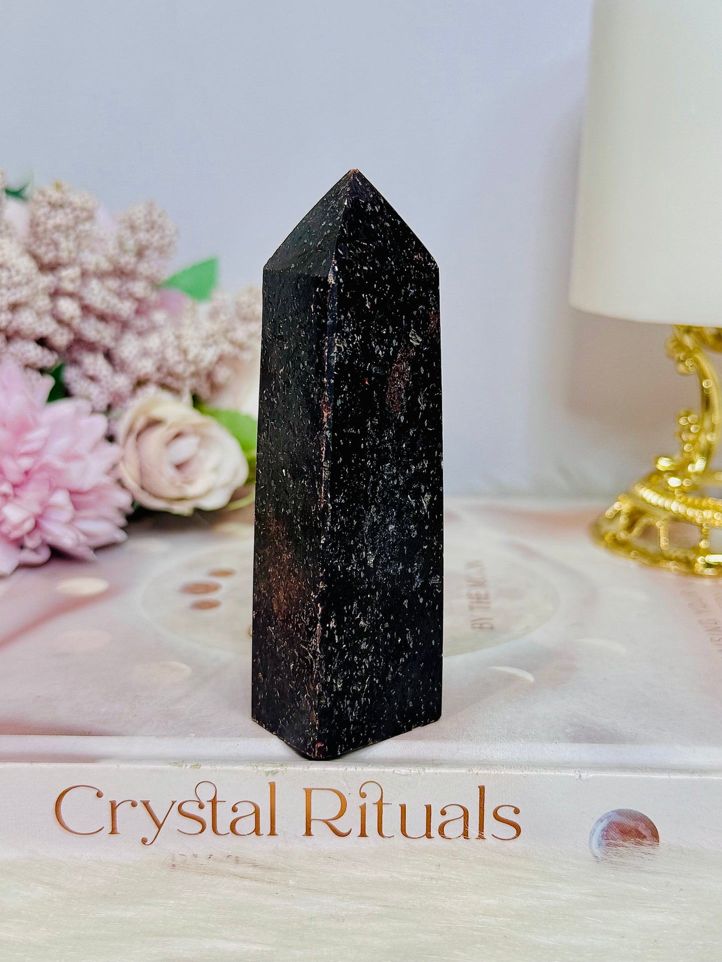 Black Mica Tower 10cm