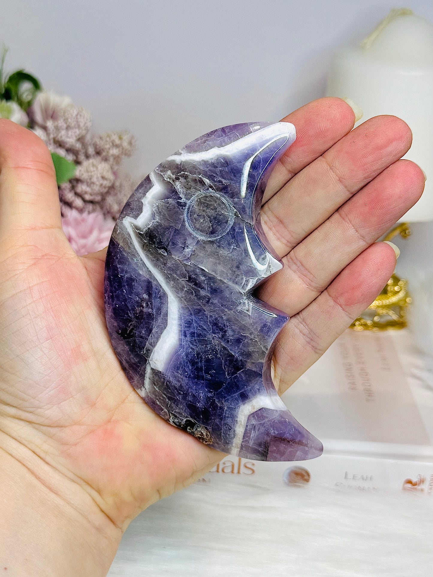Chevron | Dream Amethyst Moon on Stand 11cm
