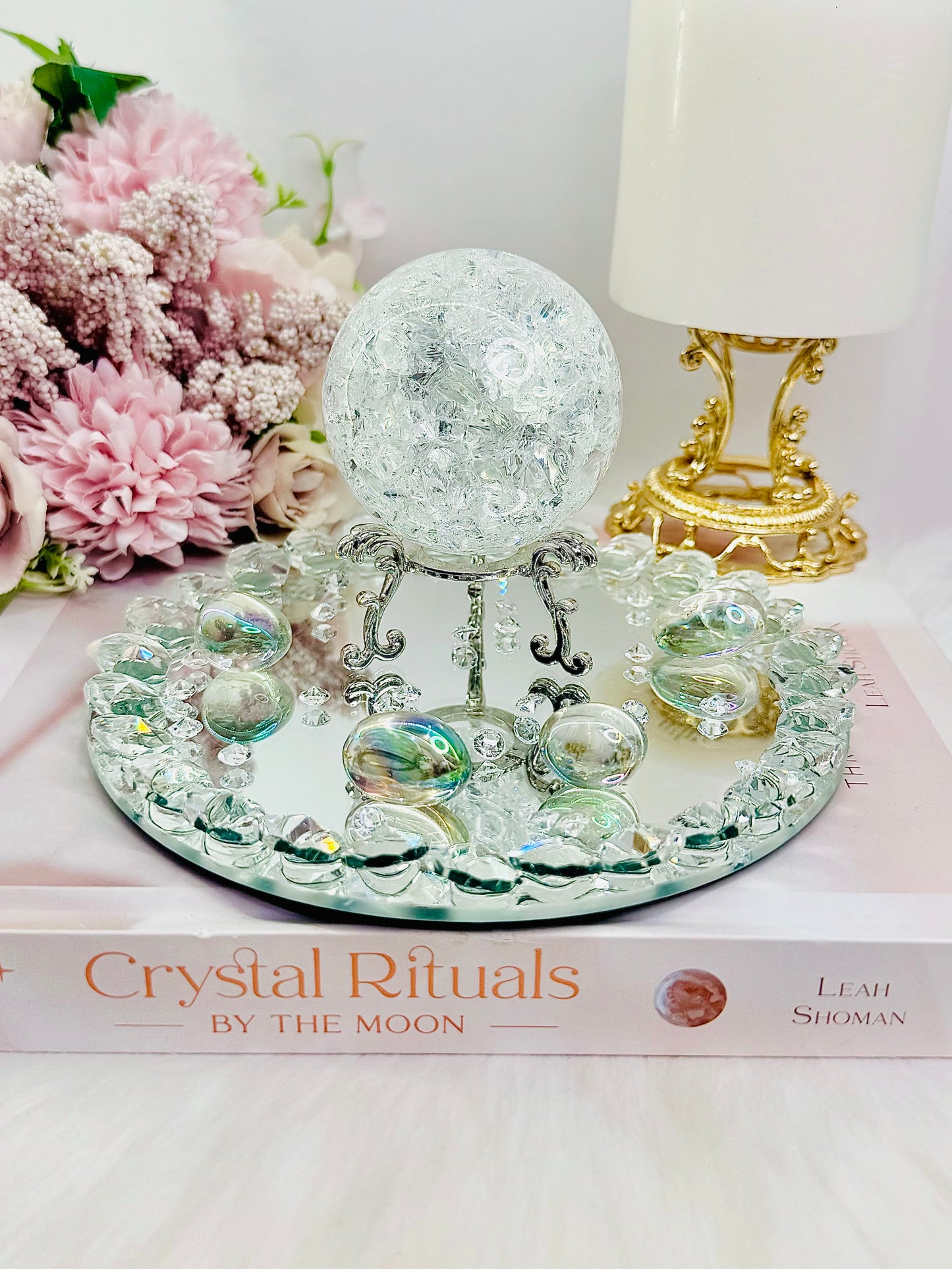 Classy & Fab Large Clear Quartz Crackle Sphere on Stand, with 4 Angel Aura Quartz Tumbles on 15cm Diamonte Mirror Tray