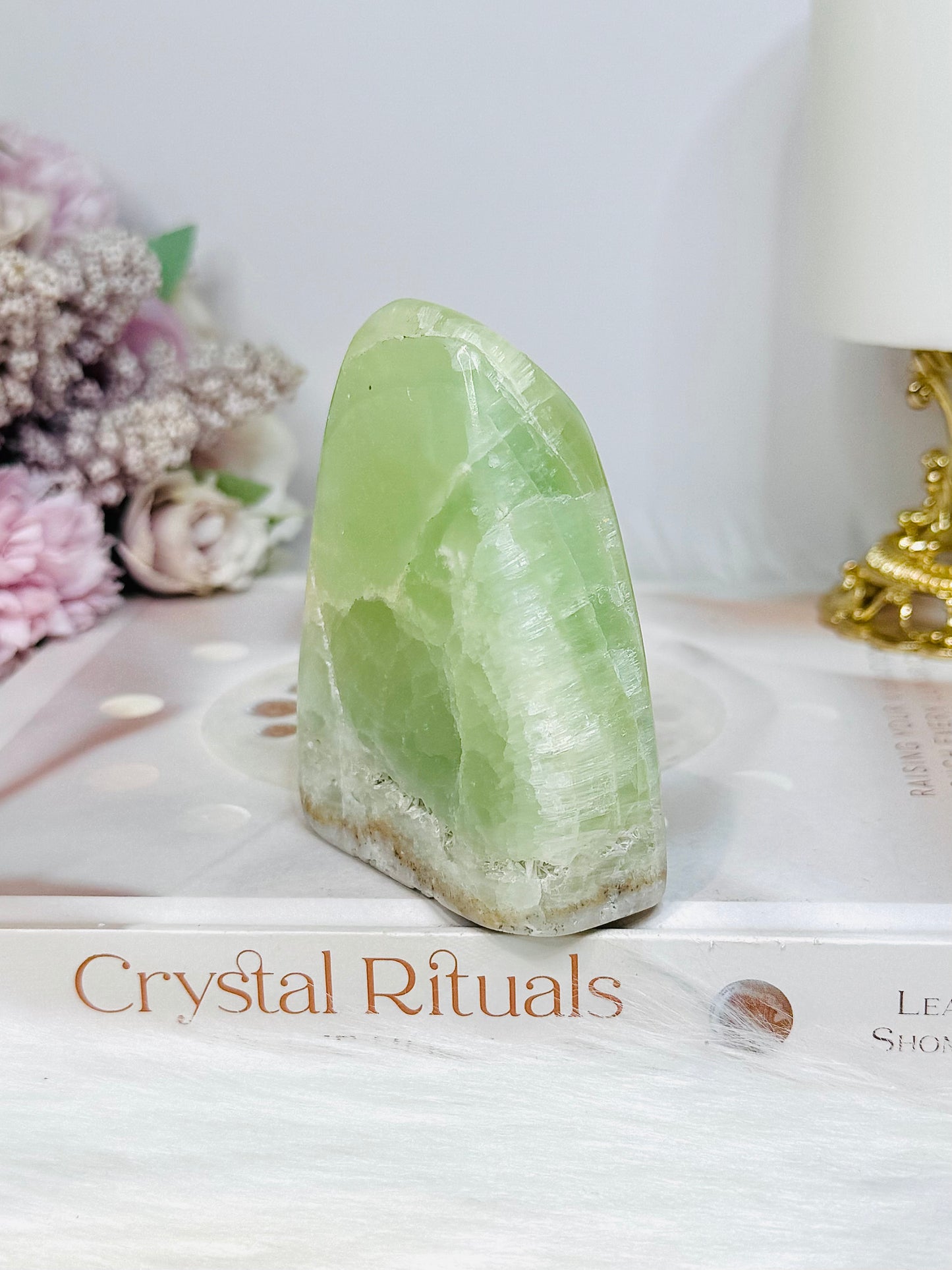 Natural Green Pistachio Calcite Freeform 8cm 308g