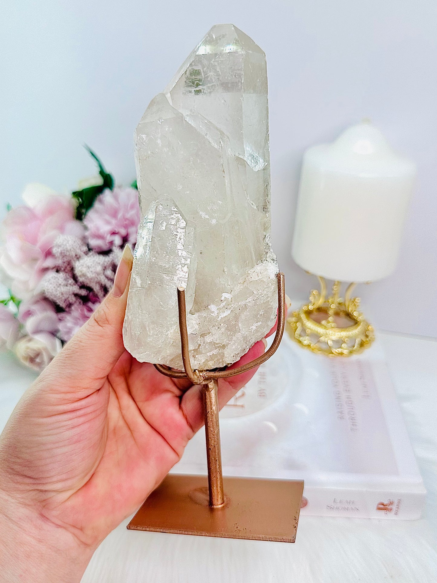 A Master Healer ~ Beautiful Large Chunky 20cm 607gram Clear Quartz Point On Rose Gold Stand From Brazil