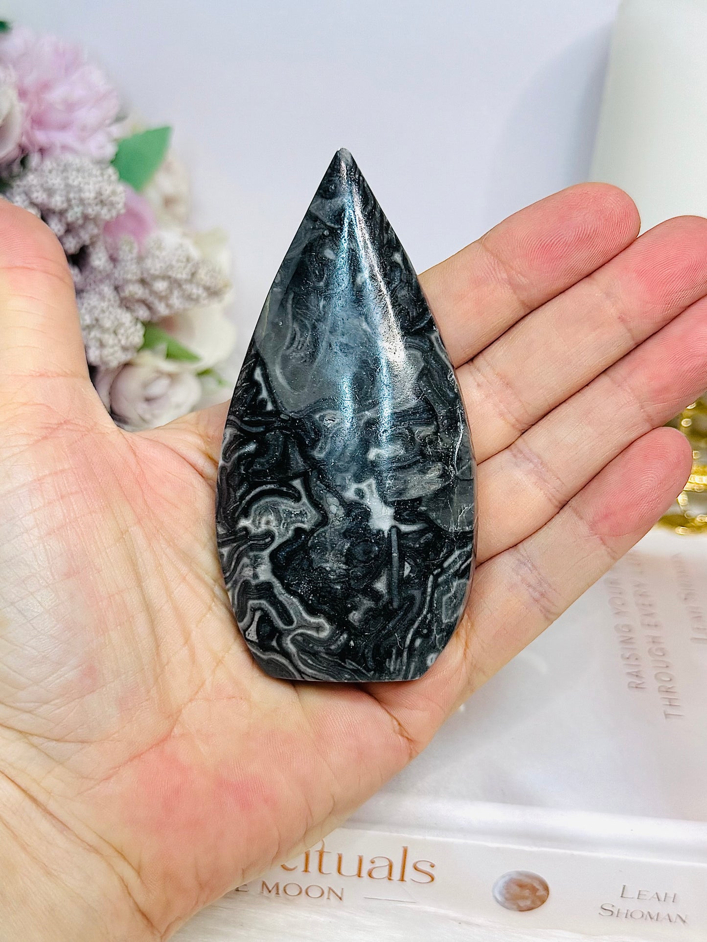 Black Panda Calcite Flame 9.5cm