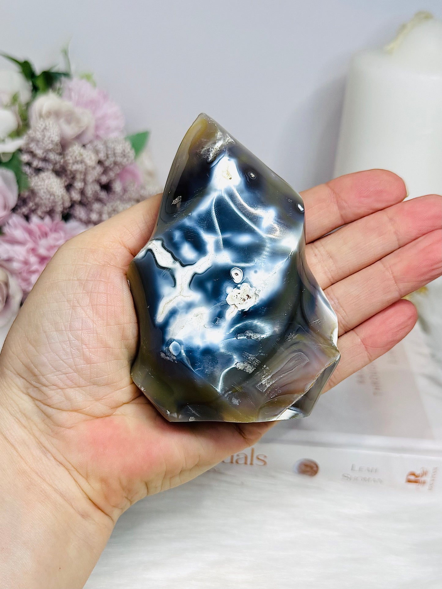 Large Orca Agate Flame 10cm
