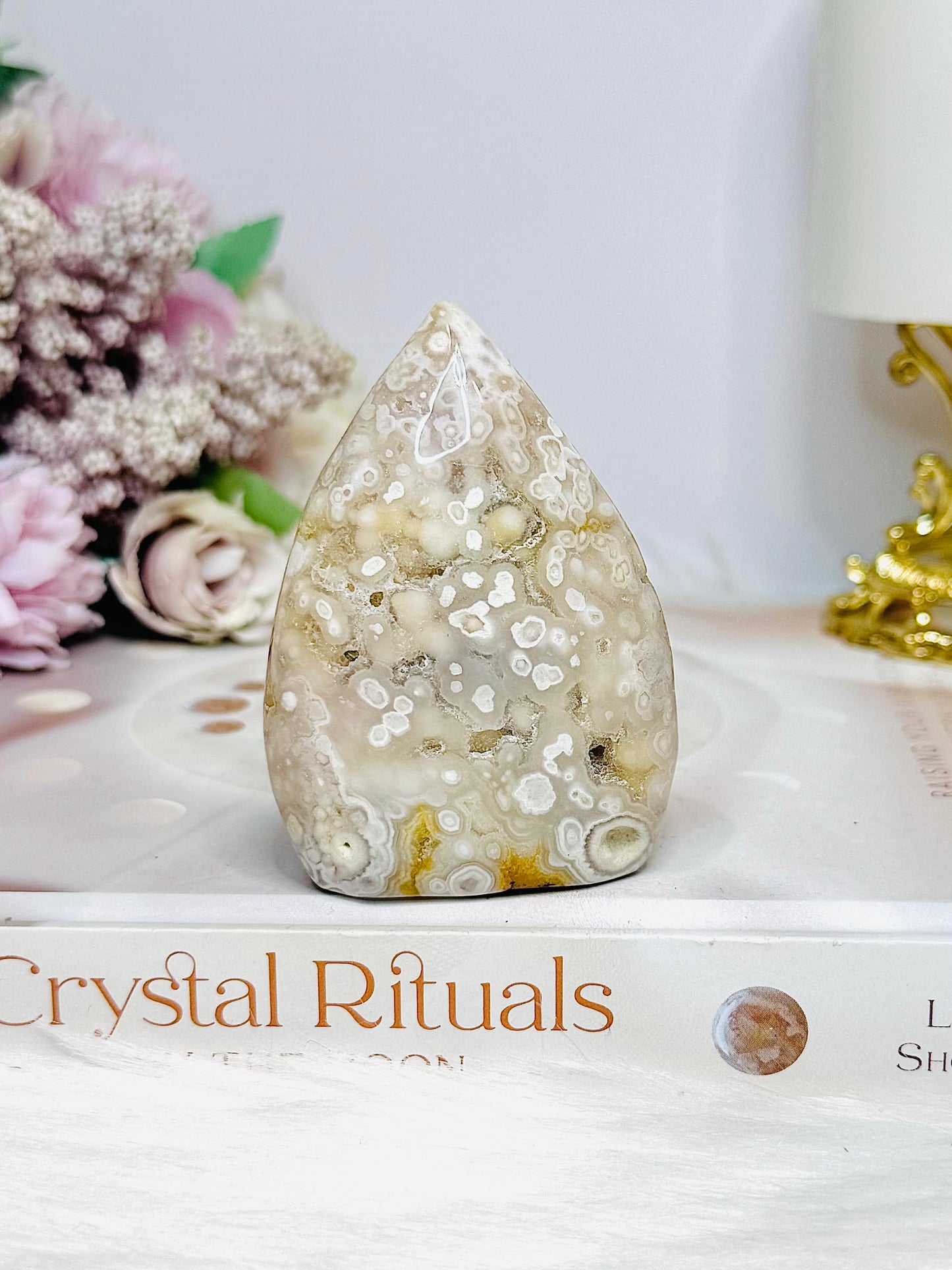 Flower Agate Druzy Carved Flame 7.5cm