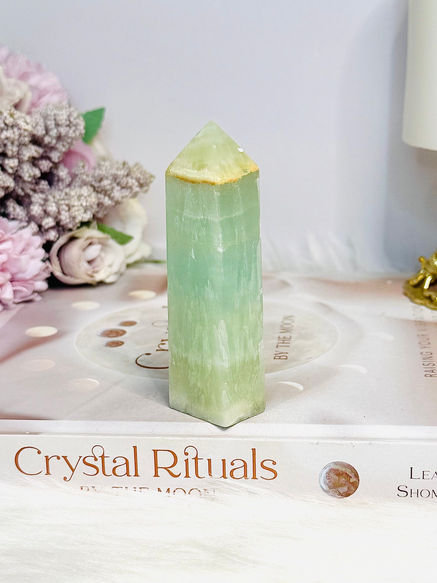 Pistachio Calcite Tower 9cm