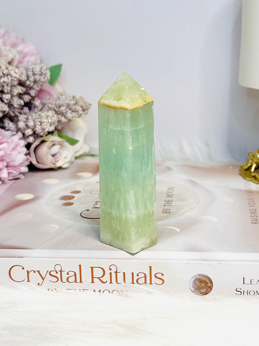Pistachio Calcite Tower 9cm