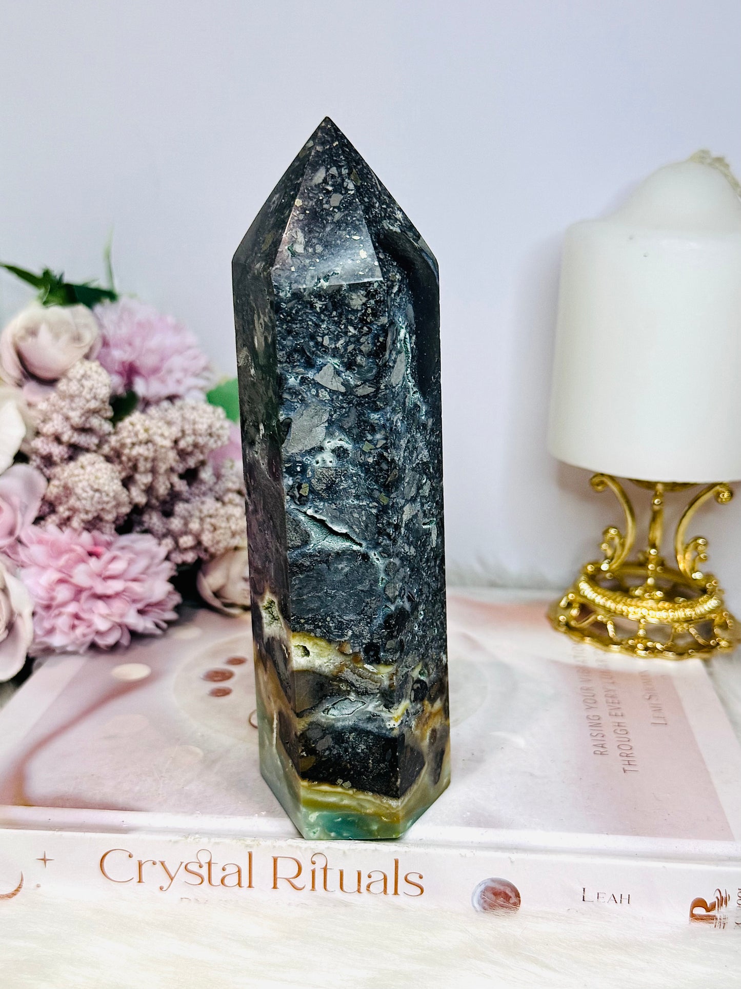 Large Sky Stone Quartz Tower 16.5cm 656g