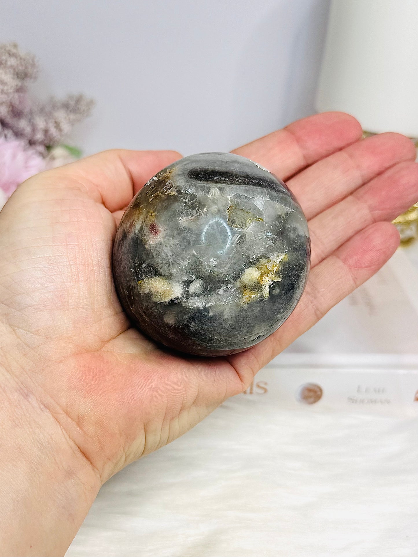 Druzy Agate Sphere on Stand 228g