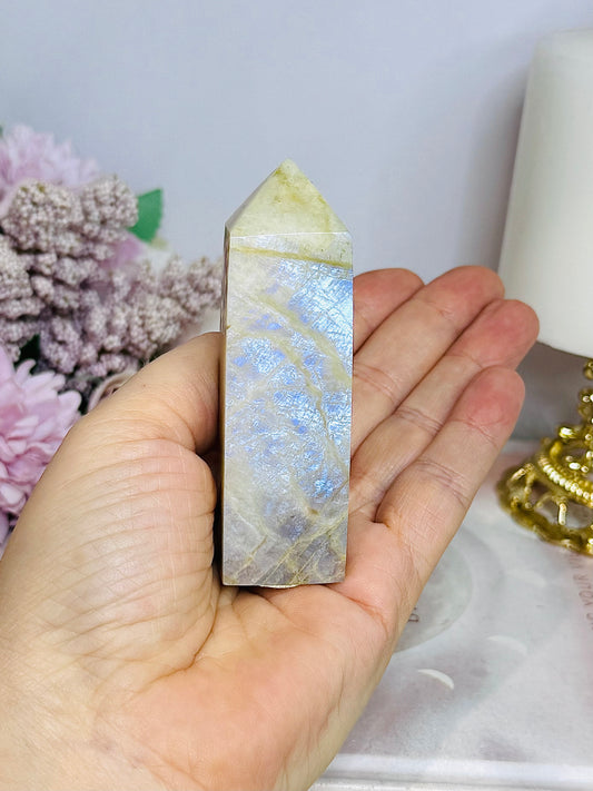 Moonstone Tower with Blue Flash 8.5cm