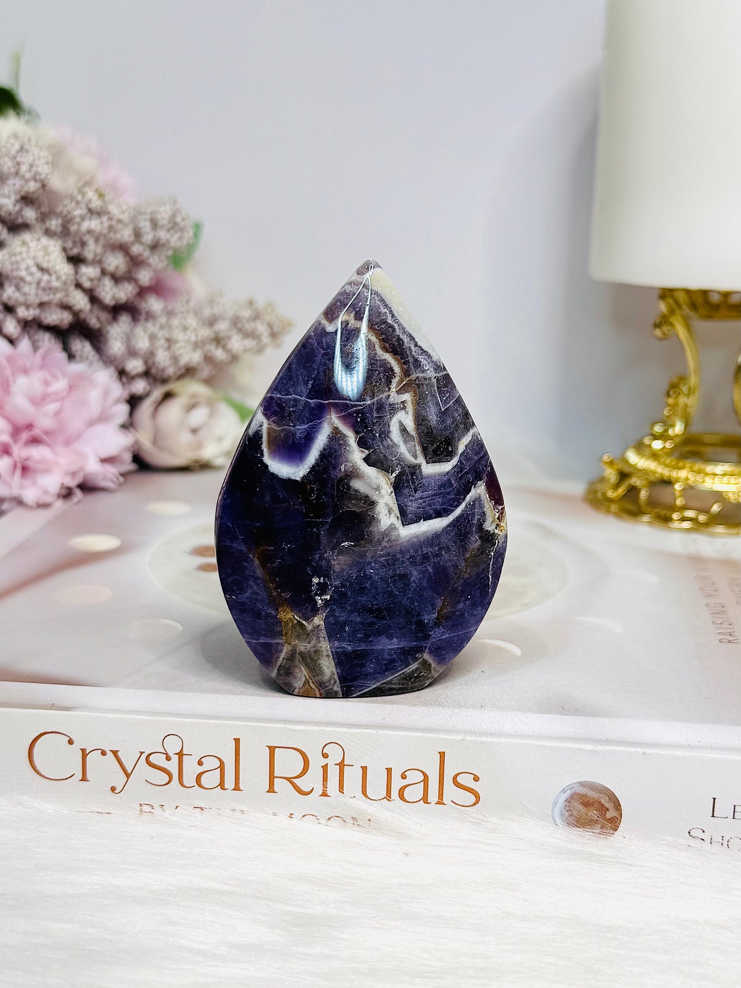 Chevron | Dream Amethyst Flame | Freeform 7.5cm