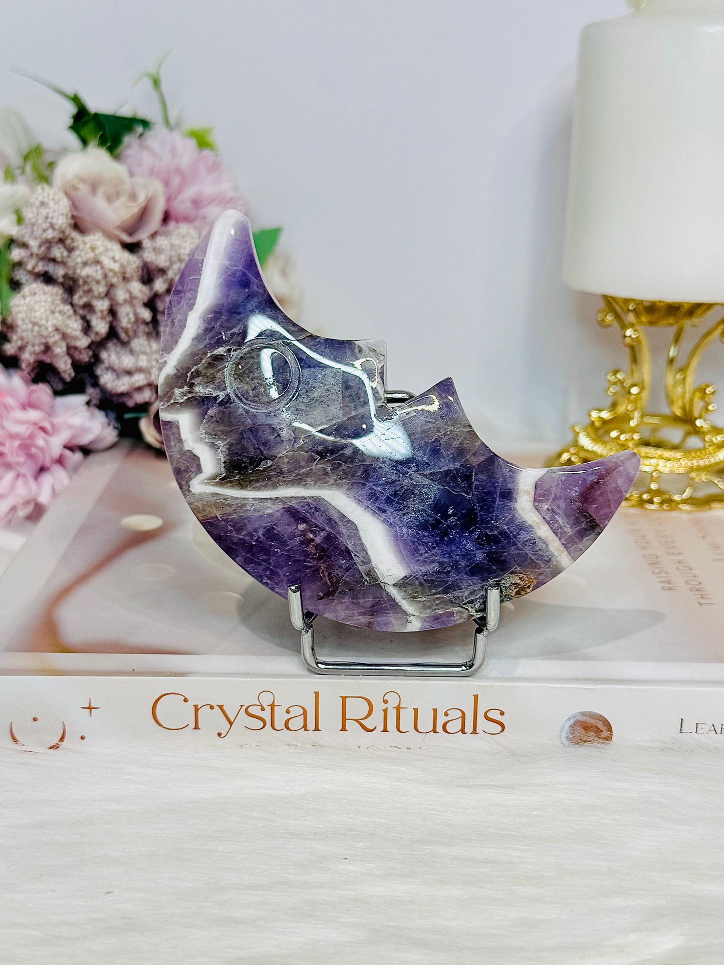 Chevron | Dream Amethyst Moon on Stand 11cm