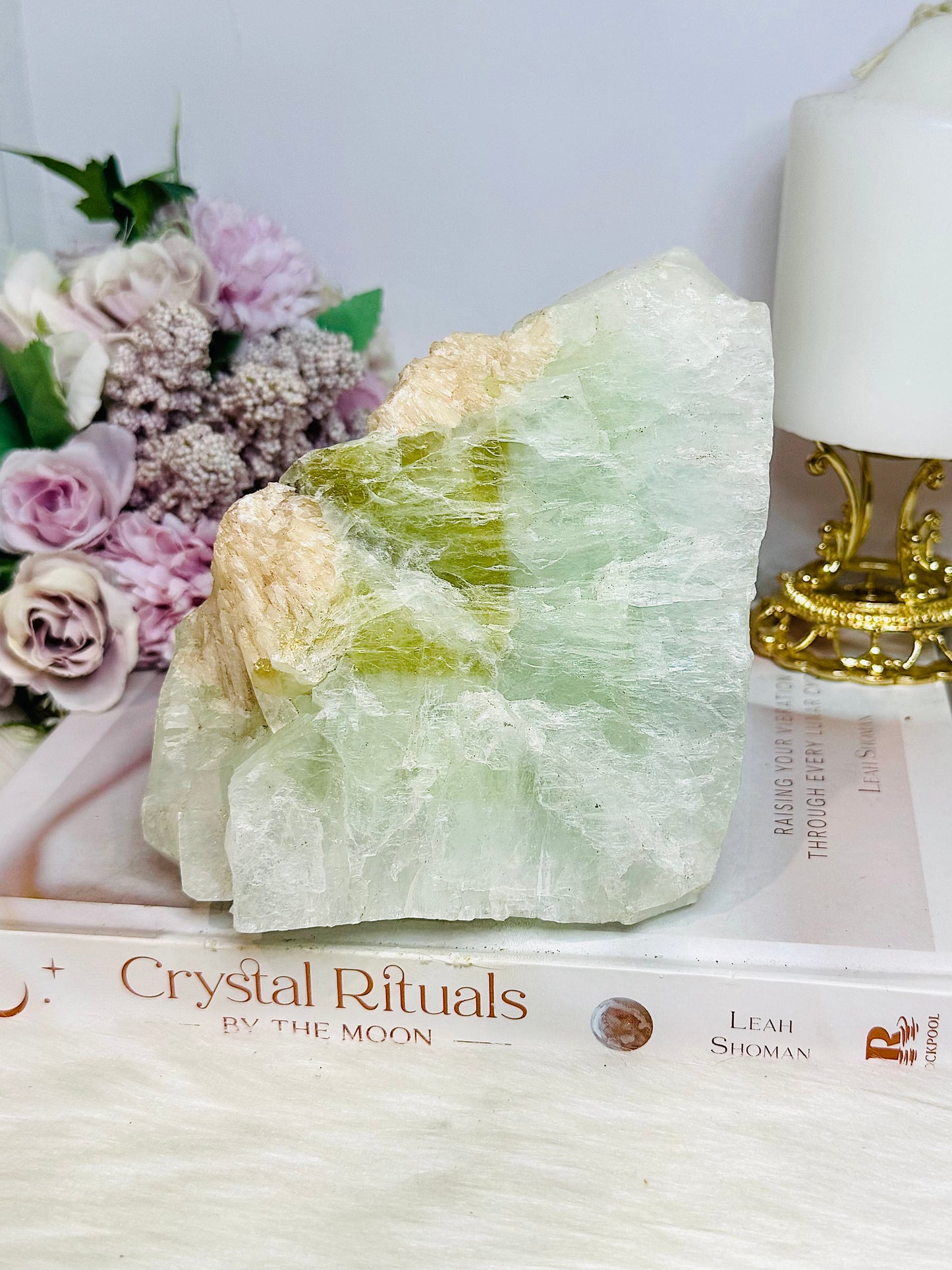 Large Pistachio Calcite Natural Specimen Freeform 11cm 1.15KG