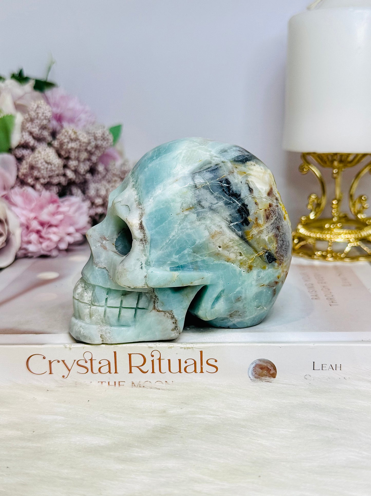 Caribbean Calcite Carved Large Skull 9cm 674g