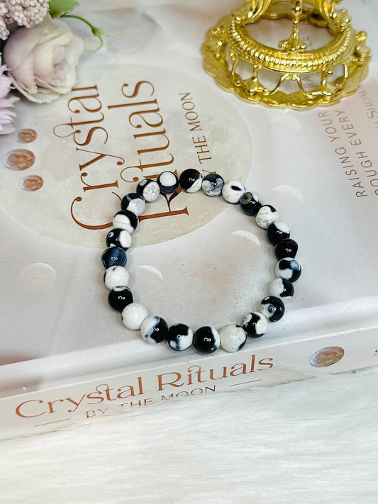 Orca Agate Bracelet in Gift Bag