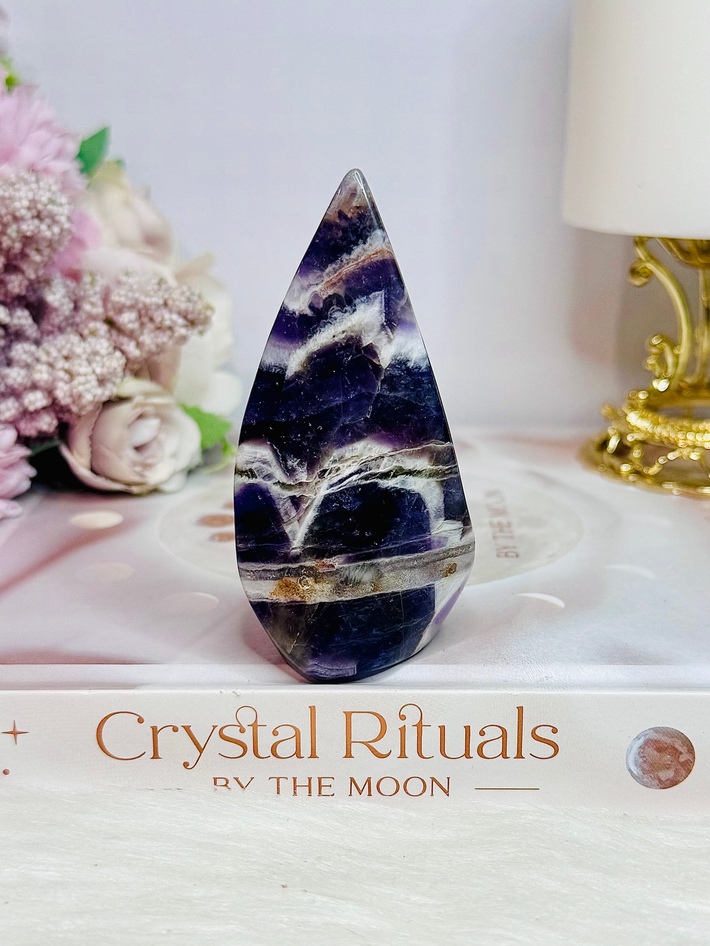 Beautifully Carved Chevron | Dream Amethyst Flame 8.5cm