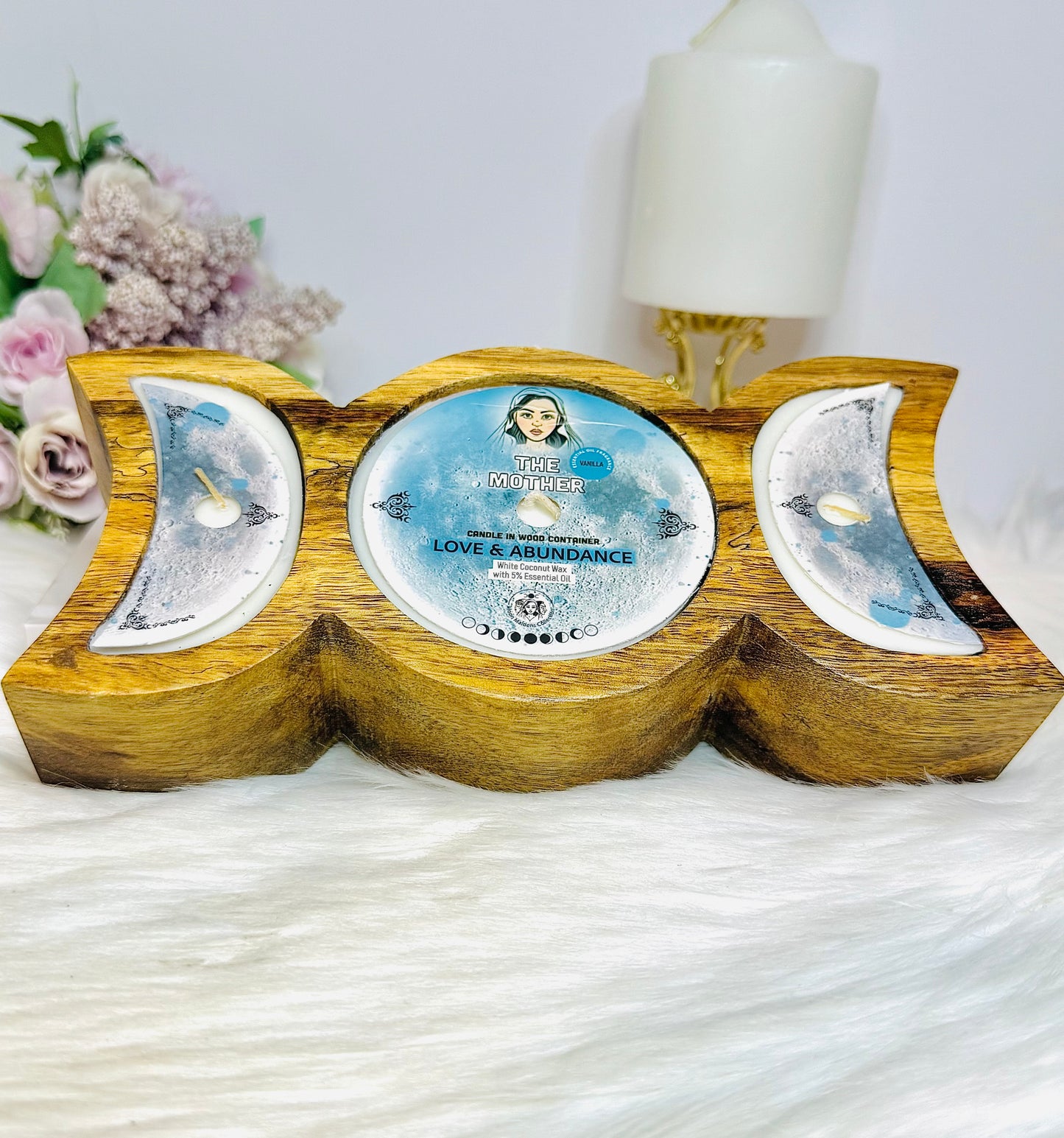 Full Moon ~ Love & Abundance Candle - Vanilla 22cm x 10cm