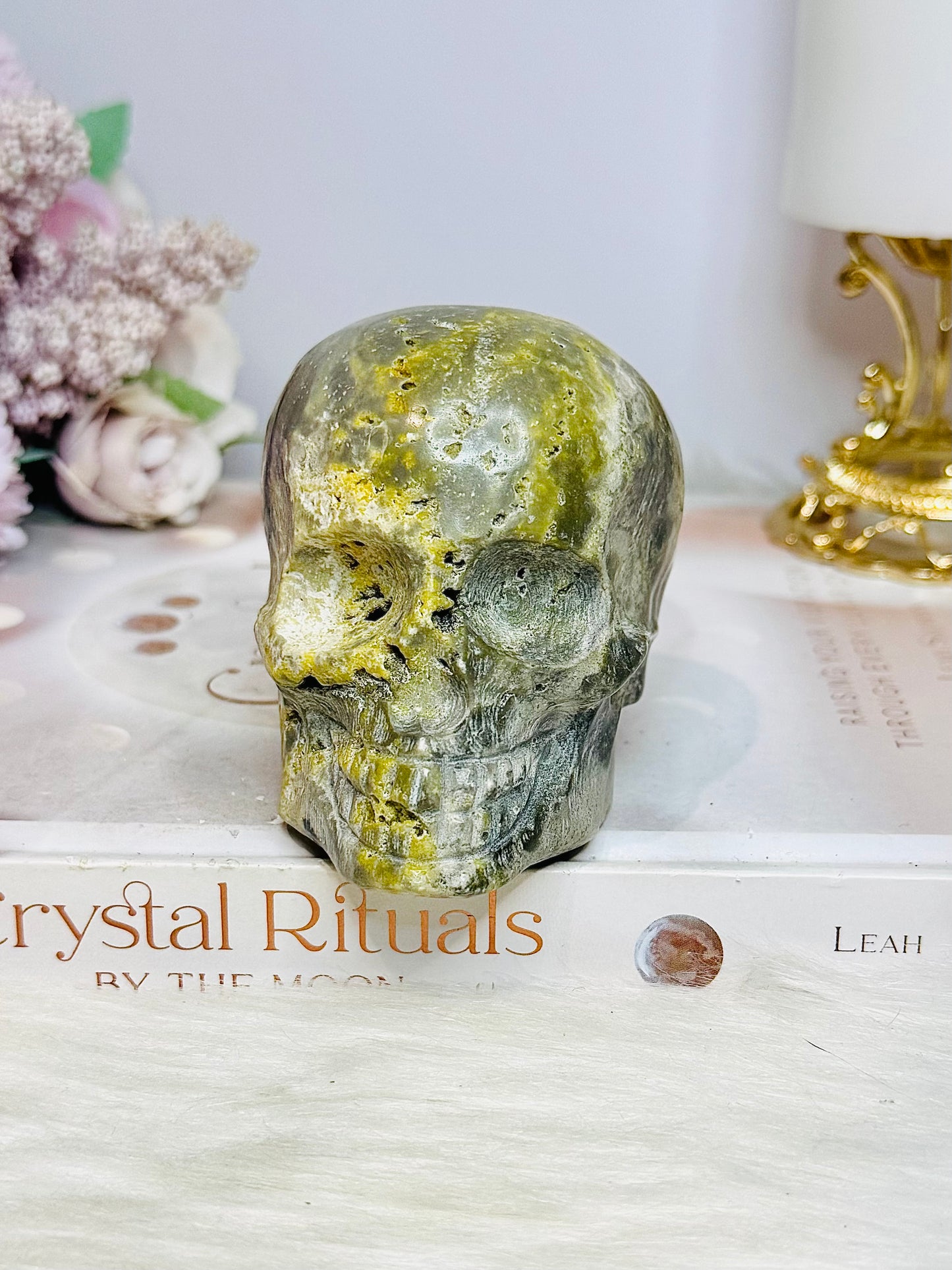 Bumblebee Jasper Carved Skull 8cm 442g