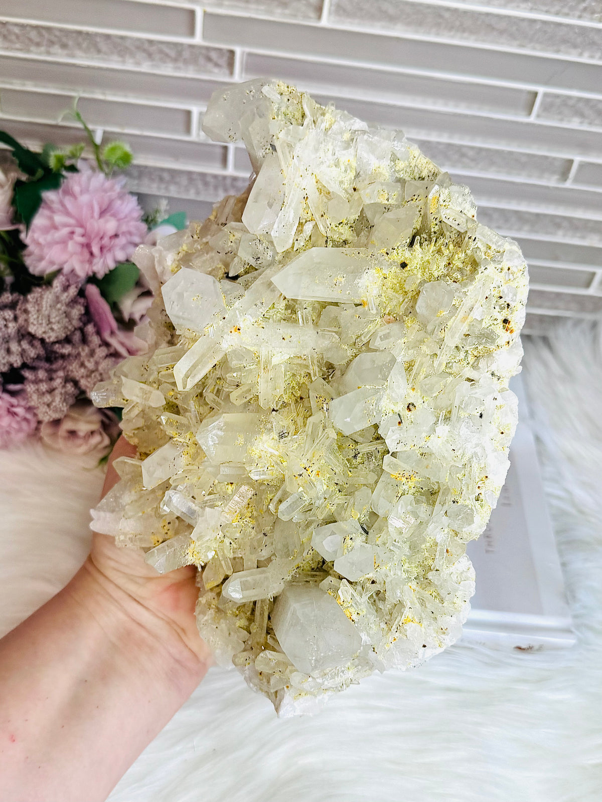 Huge Clear Quartz Specimen with Natural Inclusions 2.26KG 20cm