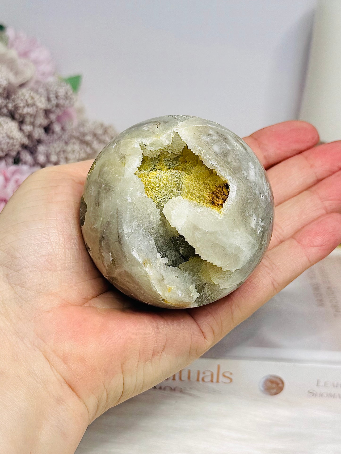 Druzy Agate Sphere on Stand 376g