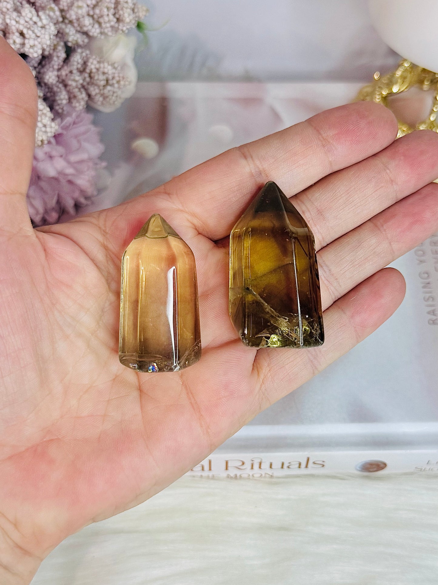 Set of 2 Small Citrine Towers | Points
