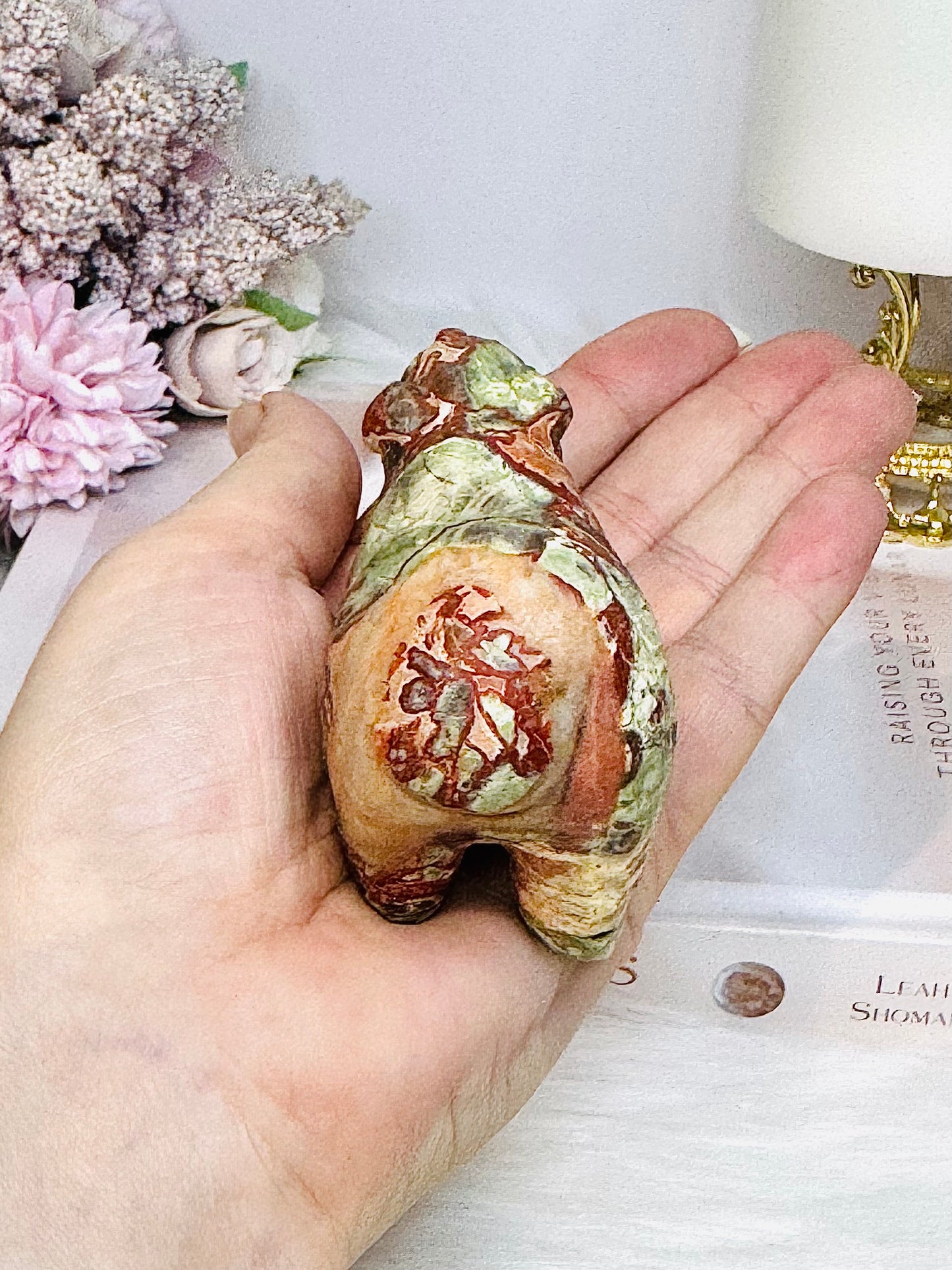 Money Agate Carved Bear 8cm