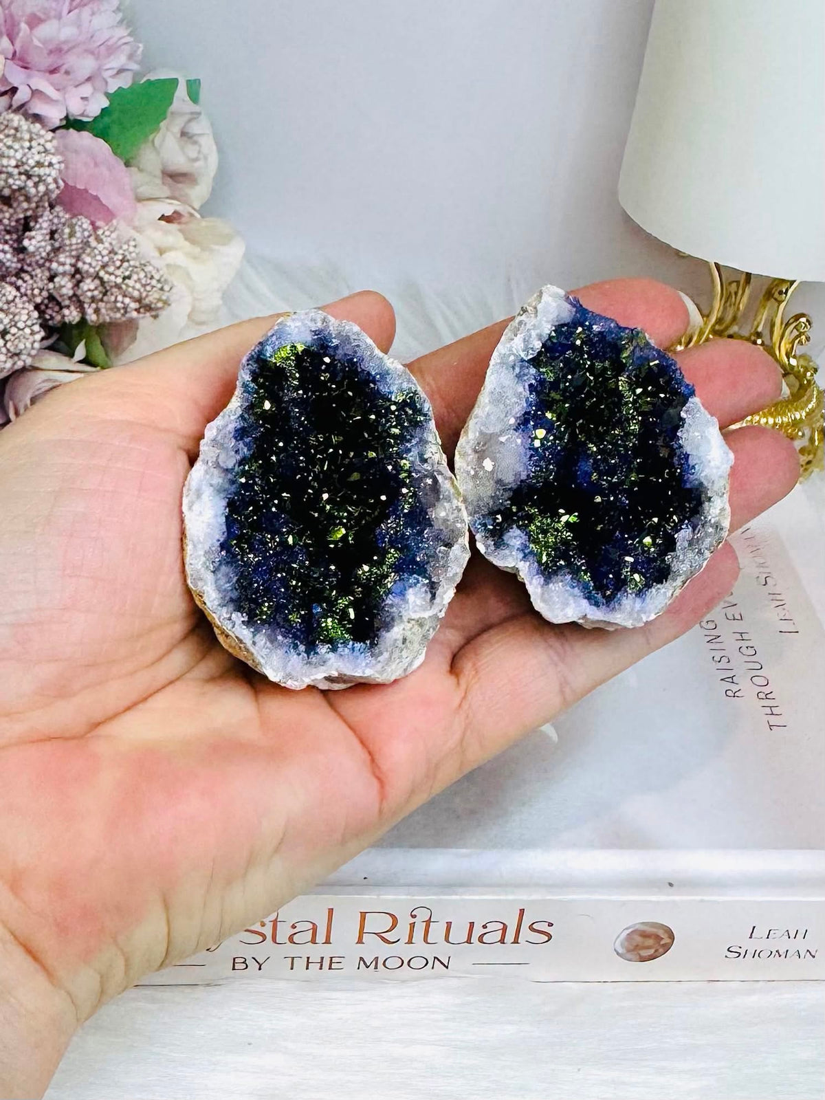 Aura Druzy Moroccan Geode (dyed) 175g