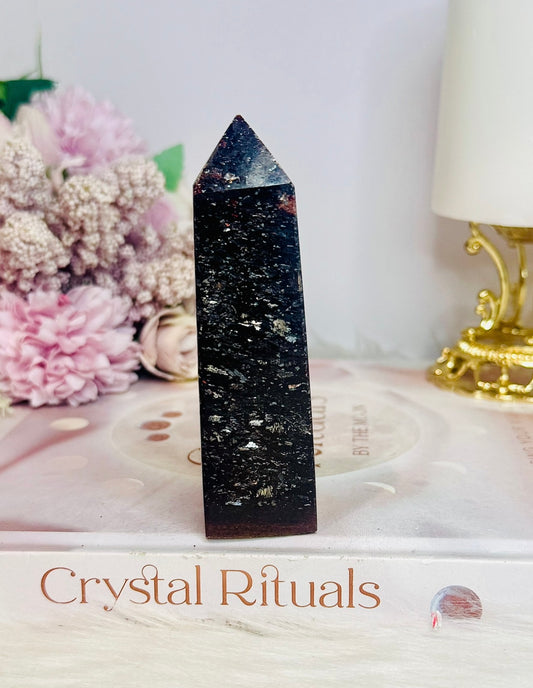 Black Mica Tower 10cm