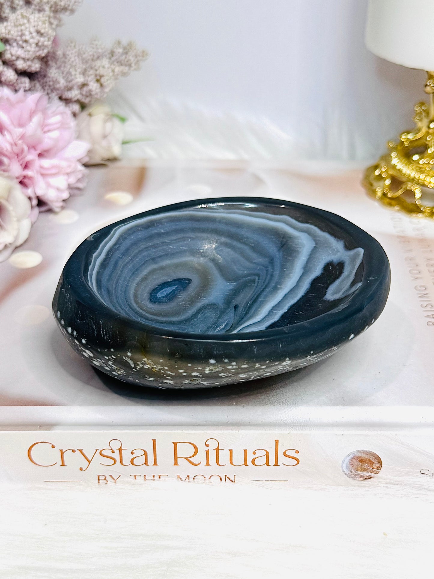 Agate Carved Bowl 9.5cm 318g