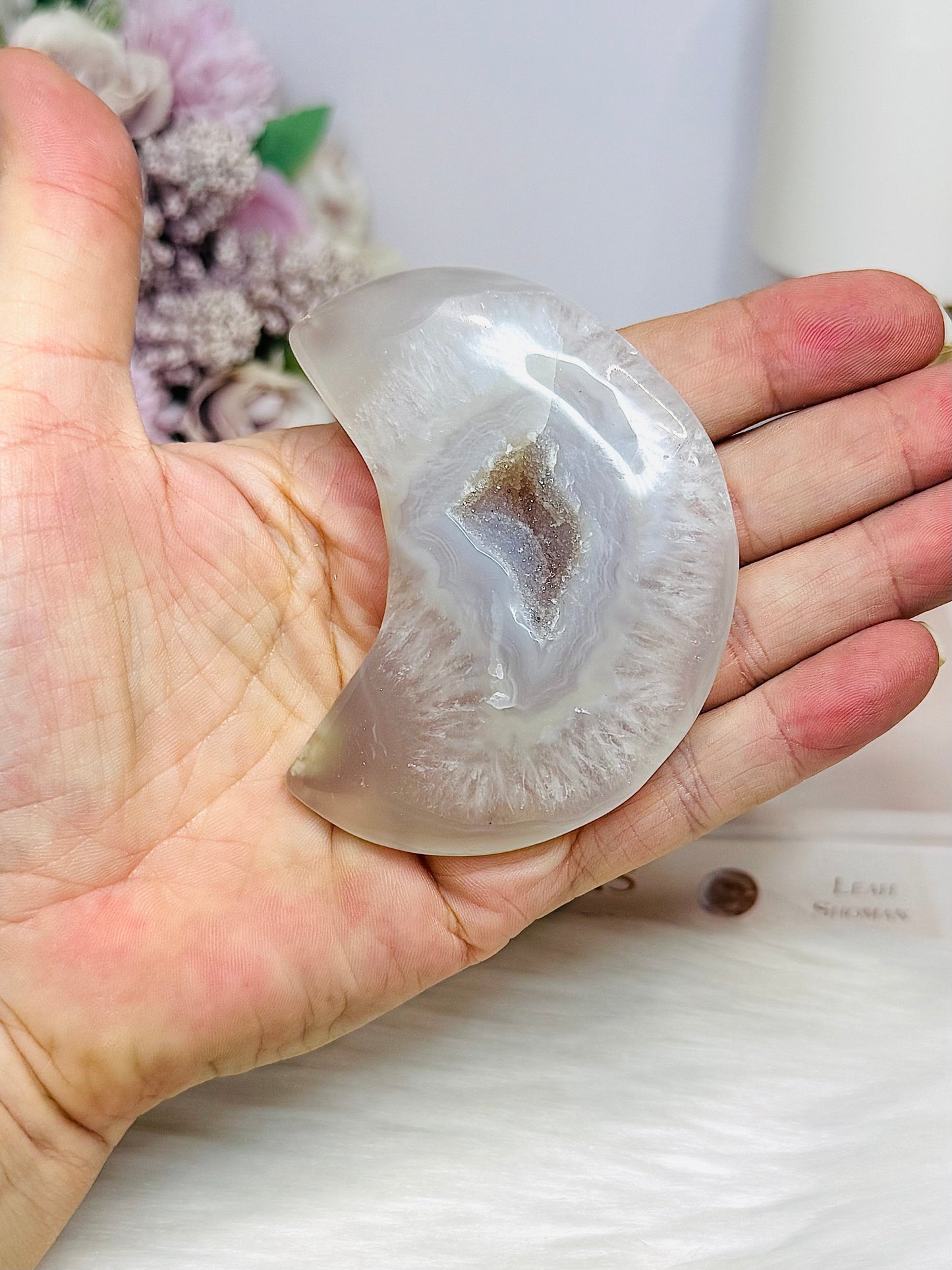 Druzy Agate Carved Moon 8cm