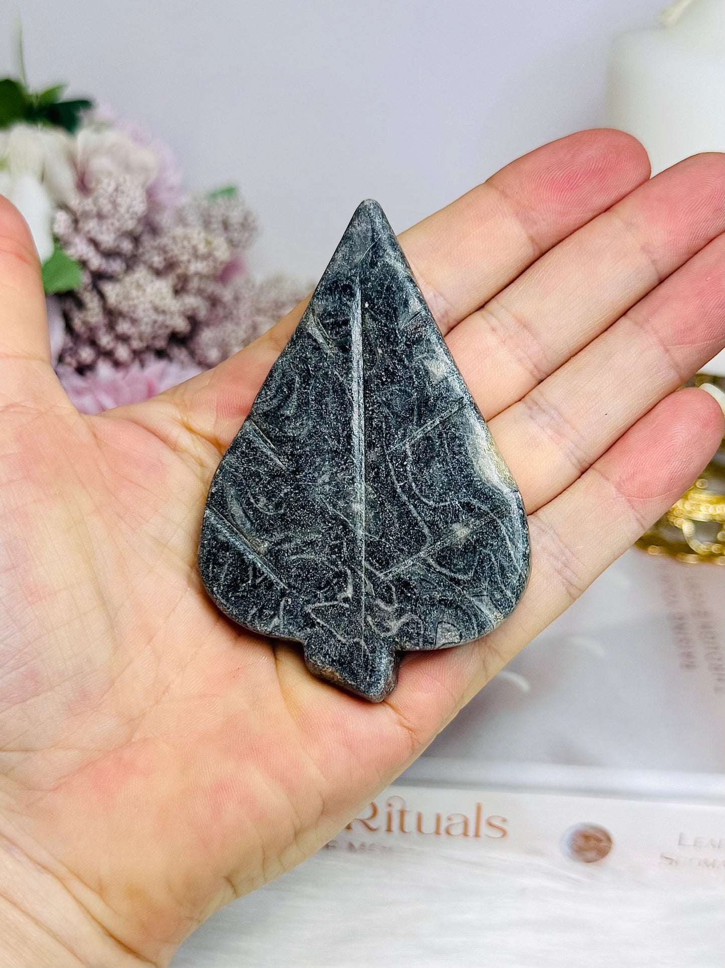 Jasper Carved Leaf 8cm