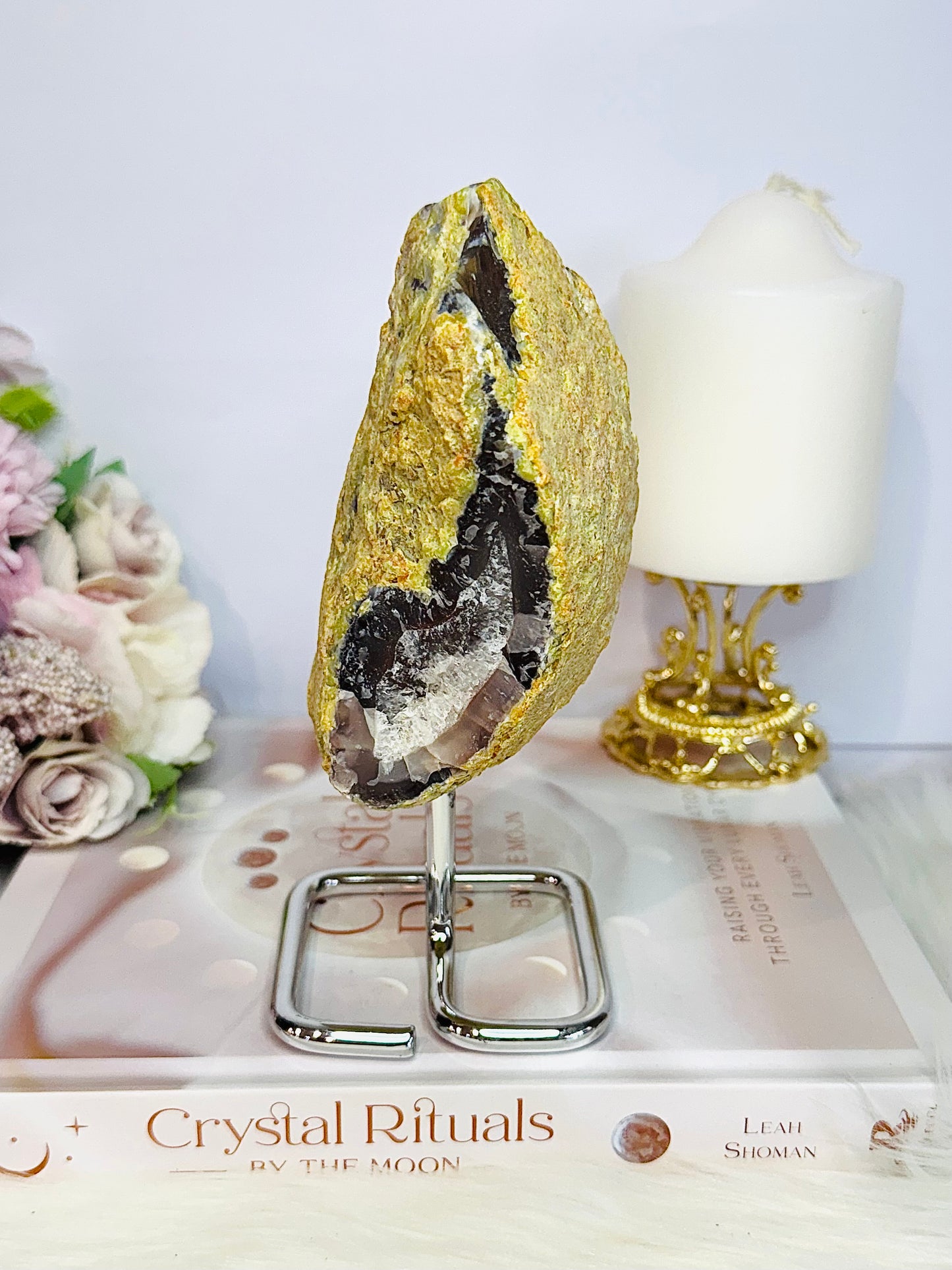 Gorgeous Chunky Druzy Agate Geode On Stand 17cm 575grams