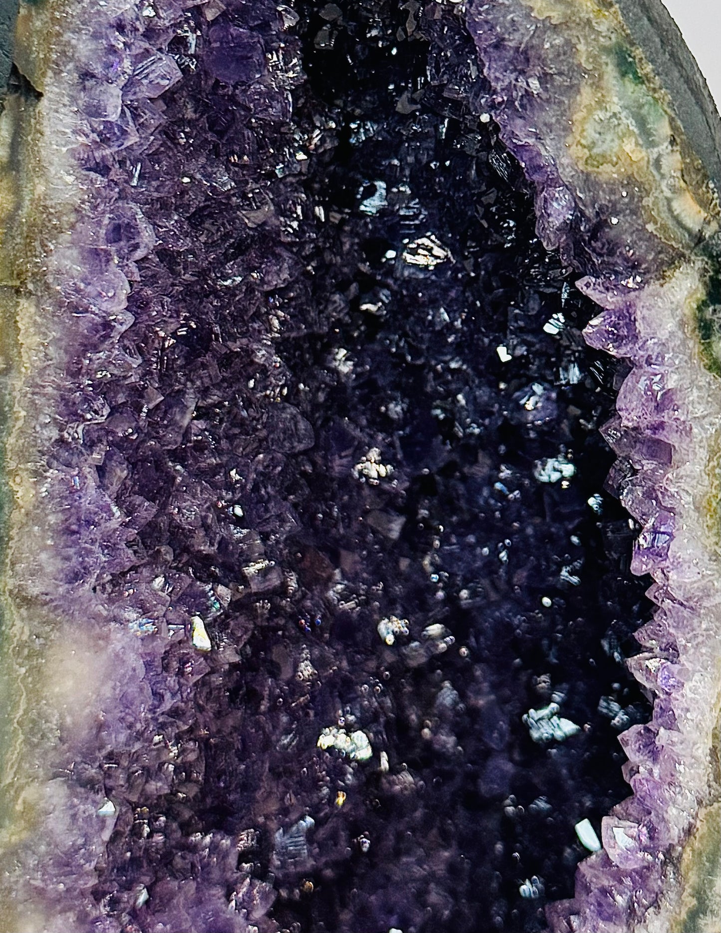 Hugh High Grade Amethyst Cathedral 3KG 23cm From Brazil