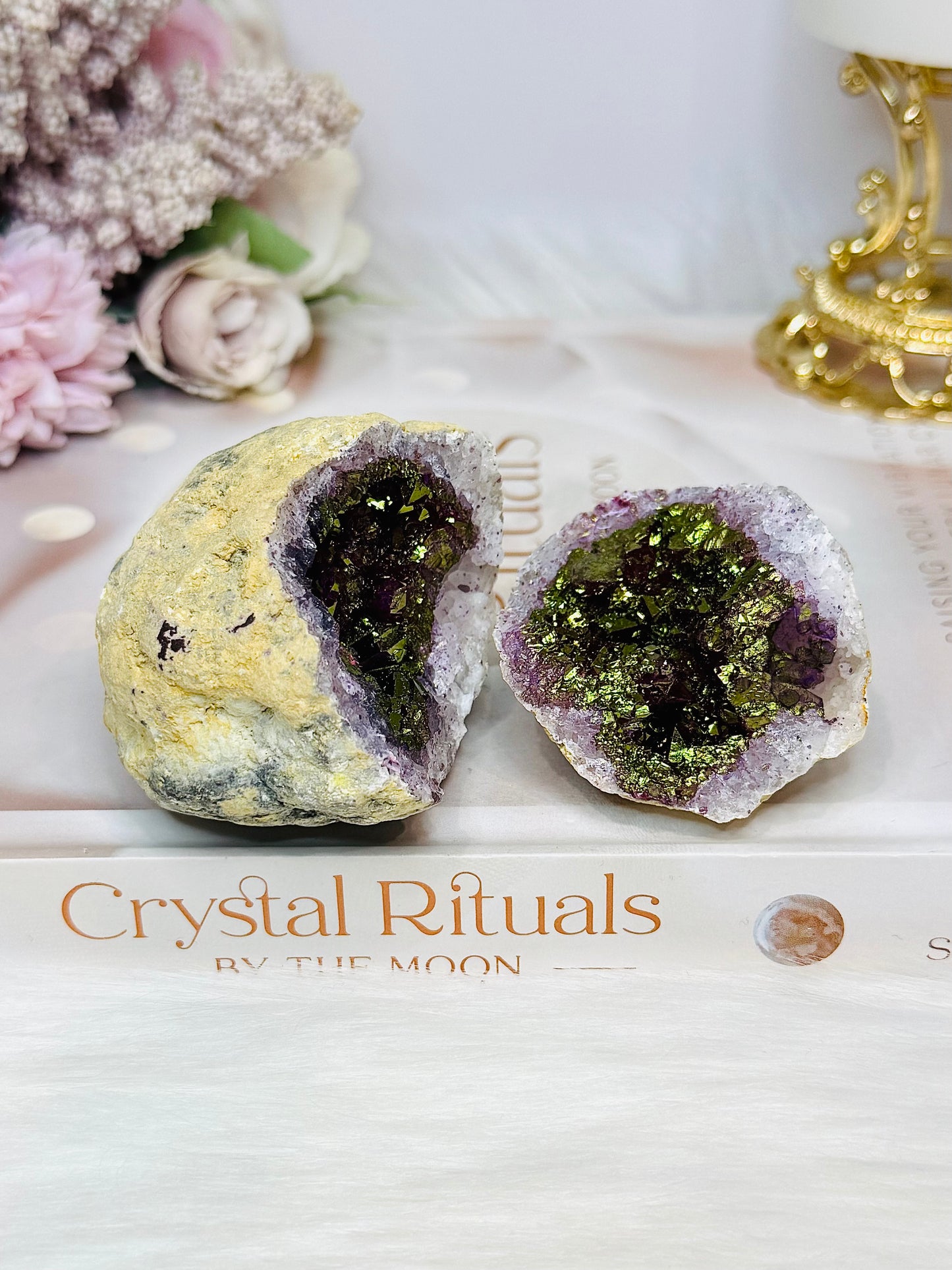 Aura Druzy Moroccan Geode (dyed) 175g